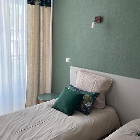 La Rose Des Vents Bed and Breakfast Saint-Symphorien-de-Marmagne Εξωτερικό φωτογραφία