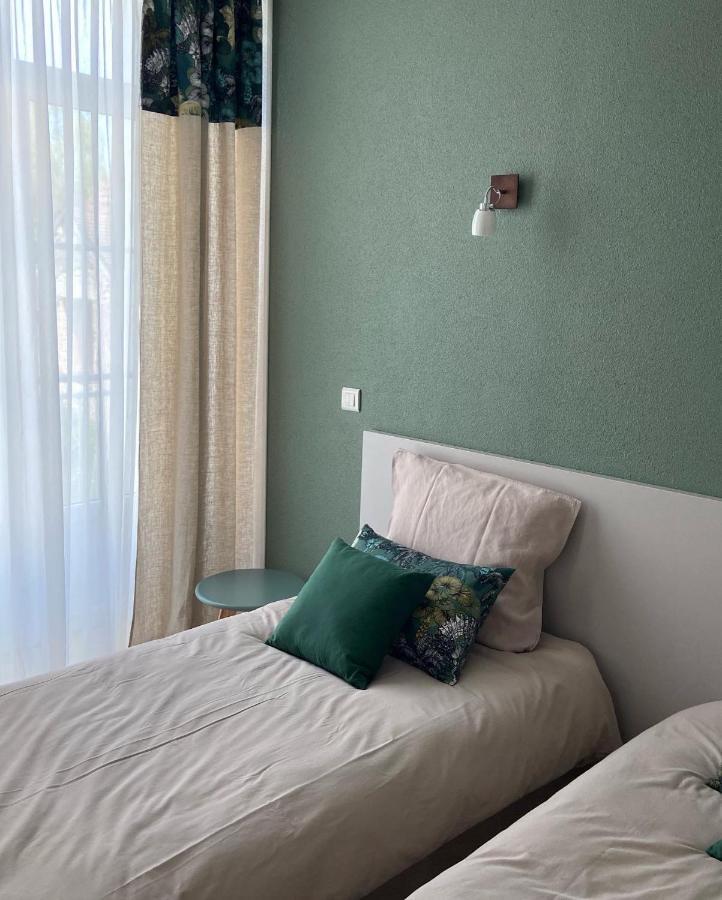 La Rose Des Vents Bed and Breakfast Saint-Symphorien-de-Marmagne Εξωτερικό φωτογραφία