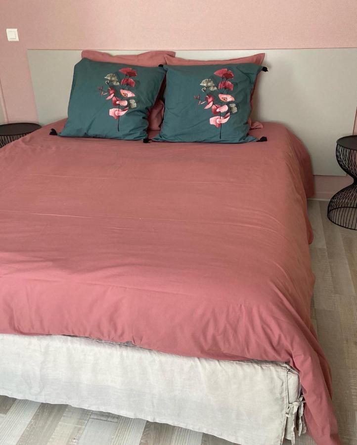 La Rose Des Vents Bed and Breakfast Saint-Symphorien-de-Marmagne Εξωτερικό φωτογραφία